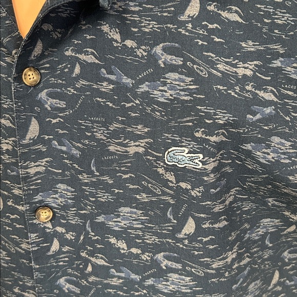 Lacoste short sleeve button down Hawaiian shirt. Size 42 (L) - Picture 4 of 7